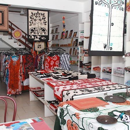 Blue Elephant Tourist Guesthouse Kudapaduwa Luaran gambar