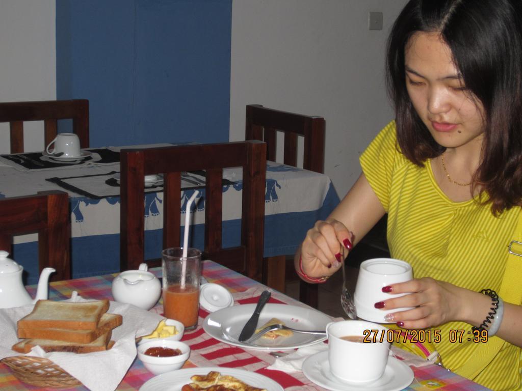 Blue Elephant Tourist Guesthouse Kudapaduwa Luaran gambar