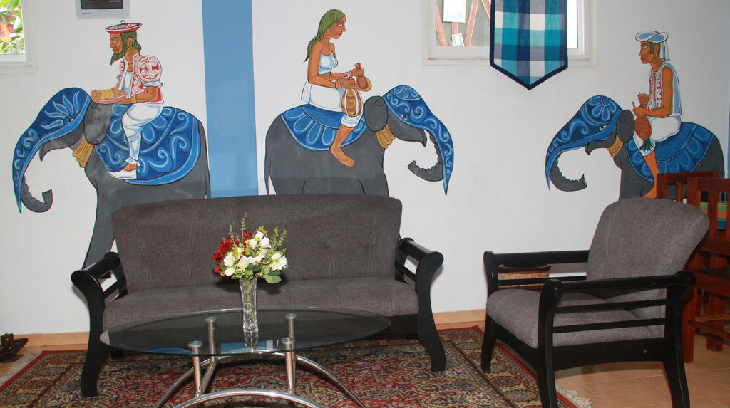 Blue Elephant Tourist Guesthouse Kudapaduwa Luaran gambar